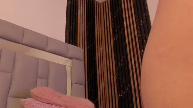 vivianne_scott webcam