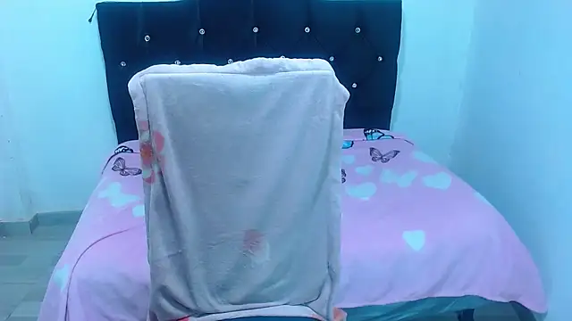 gabi_jhons_23 - Gabi_Jhons_23's free webcam - UK Sex Cams