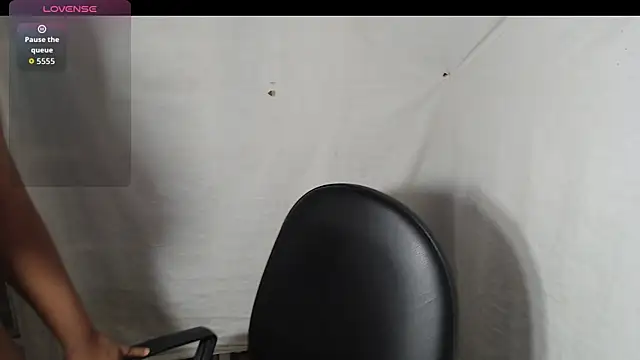 clawdeen_gh - Clawdeen_gh's free webcam - UK Sex Cams