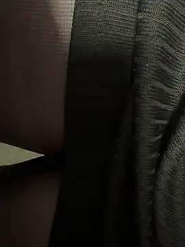 HiddenHoneyLDN webcam