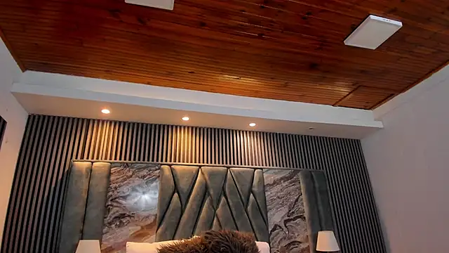 charlott_divine webcam