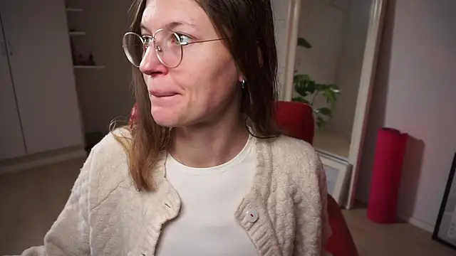 Scorpion_Peach webcam