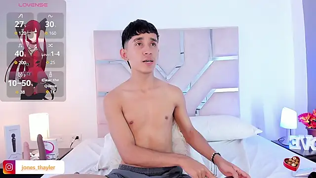 thayler_jones (M young) - delicius cummm