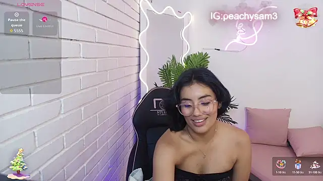 PEACHY_TAY webcam