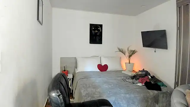 destinne_mill_ - Destinne_mill_'s free webcam - UK Sex Cams