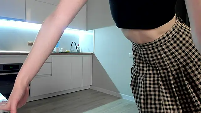 emma_flin (F teen) - tease with panties