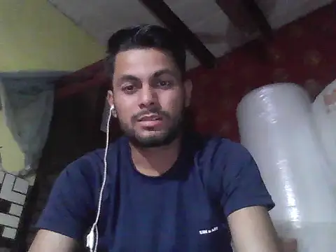 Stubborndesiboy webcam