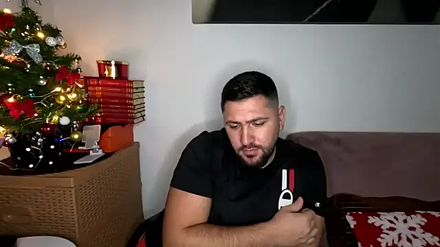 Gold_Alpha_Boy webcam