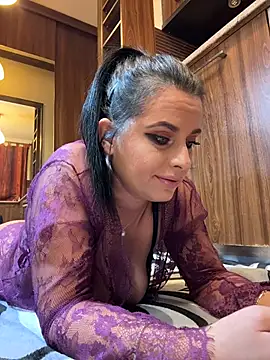 Hotmomcheckk_ webcam