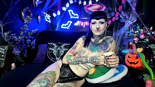 Purple_Coffin666 webcam