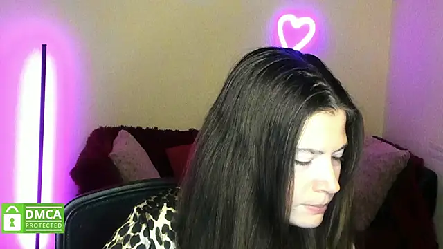 Alicia_redfollow webcam