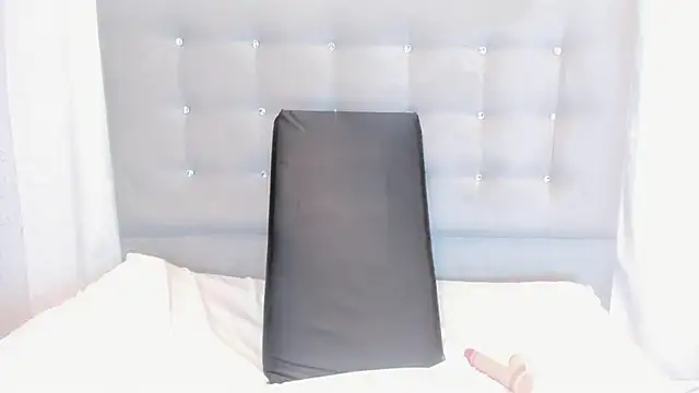 veronicaa_squirt webcam