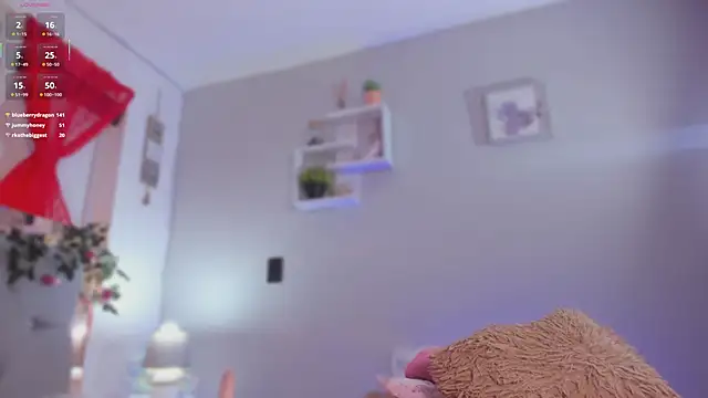 caro_sanchezz webcam