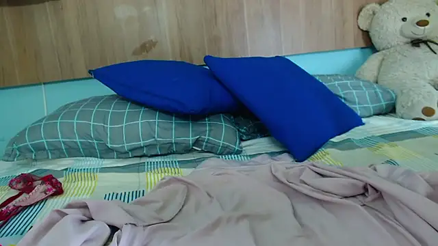 Ariadna_Wells webcam