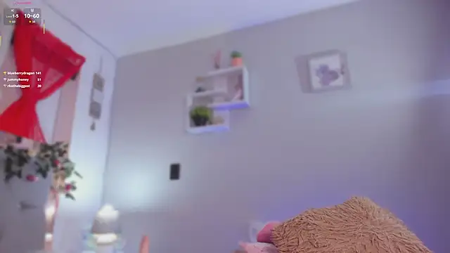 caro_sanchezz webcam