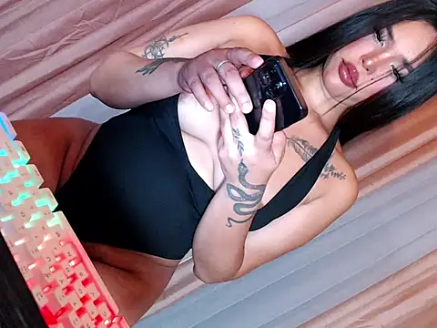 Maria_Bigcock webcam