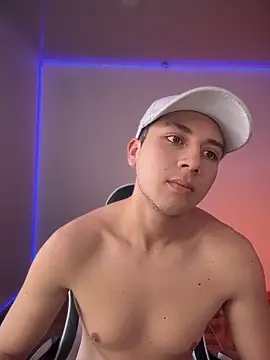 oliver_kyy webcam