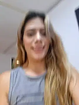 Elianasuarezz webcam
