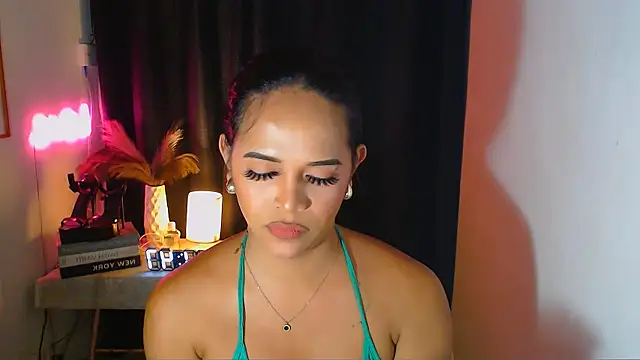 Lorainnelustts webcam