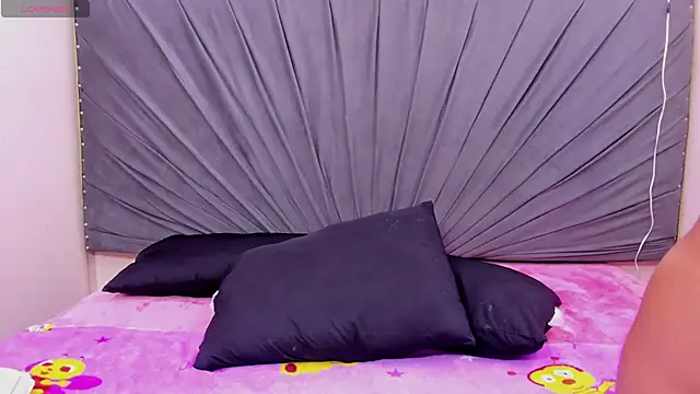 Saray_AssMessy webcam