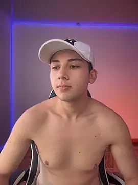 oliver_kyy webcam