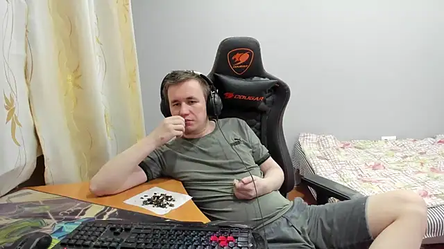 iliaskrislove webcam