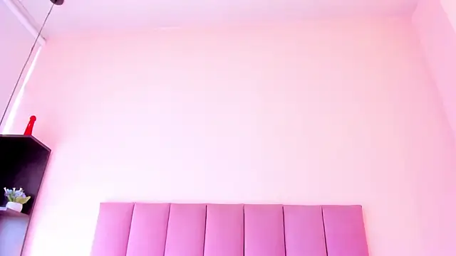 violet_myerrs webcam
