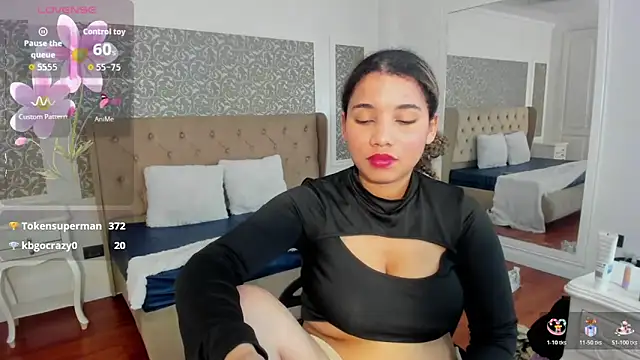 Mayaa_ross webcam