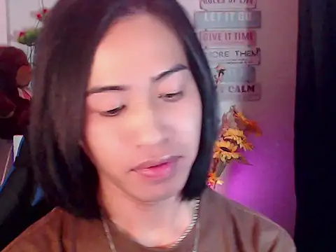 Miracle_TheBrat webcam