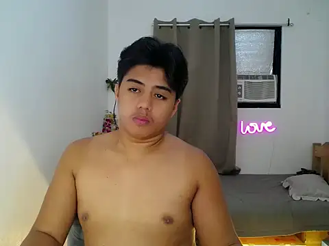 Hugecock2hundle_intown