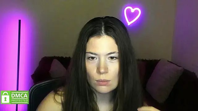 Alicia_redfollow webcam