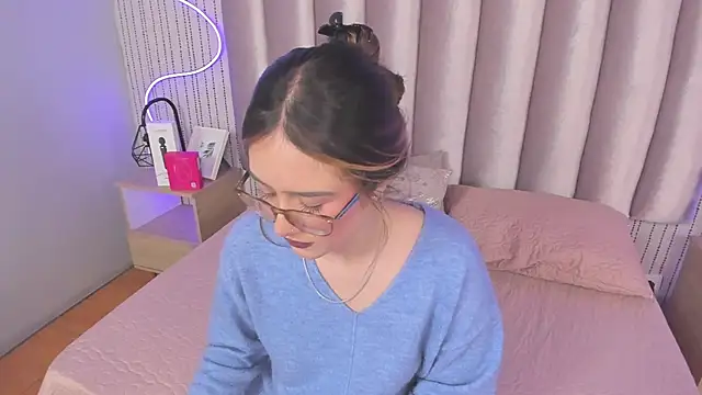 SamanthaPeachss webcam