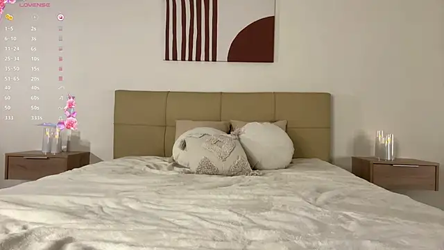 OraleeHollimon webcam