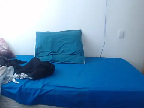 camila_rouswhyth webcam