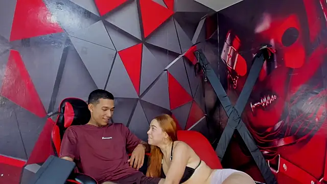 Hana_and_Zeta webcam