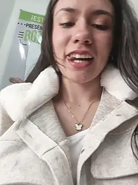 CHARLOTTE__05 webcam