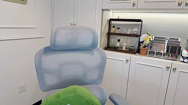 knockedtwit (F teen) - 会好 迟早