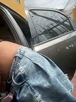 samantha_firee (F young) - Ice penis in my pussy 🧊🥵🍑