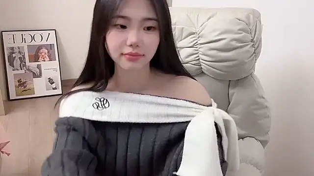 suki-1 - Suki-1's free webcam