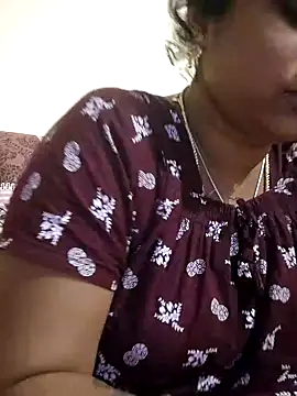 sweetqueen143 webcam