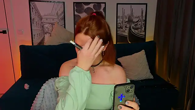 PaigeHalliwell_ webcam