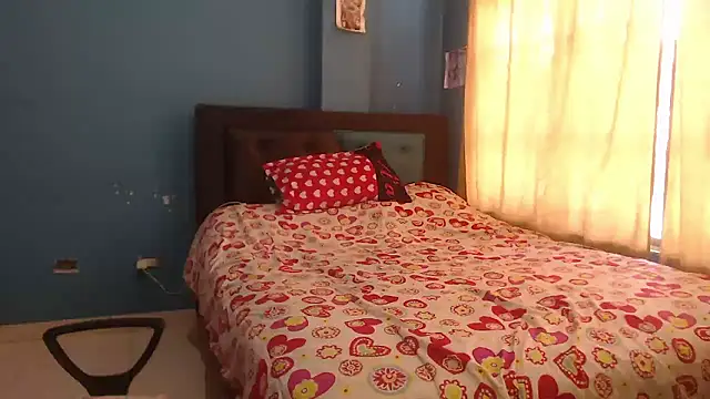 liaroberts1 - Liaroberts1's free webcam - UK Sex Cams