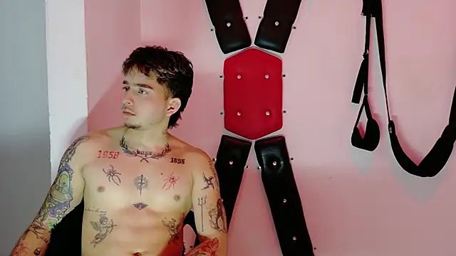 aliceandmax - AliceandMax's free webcam - UK Sex Cams