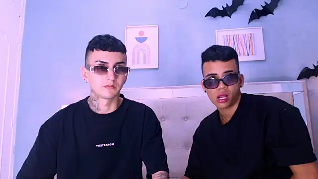 DamianAndMAximoo webcam