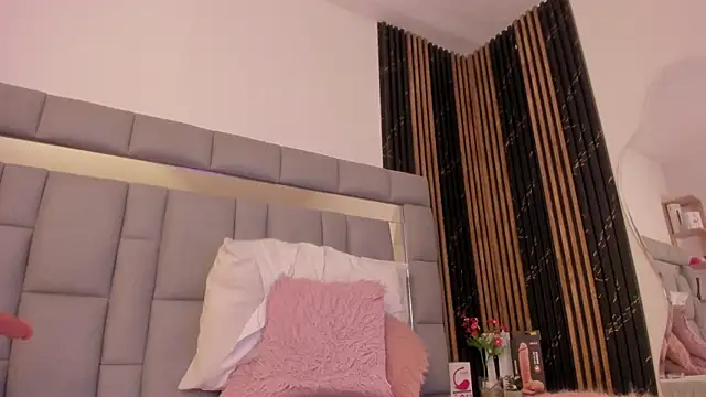 vivianne_scott webcam