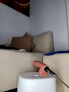 Coralay_Wills webcam