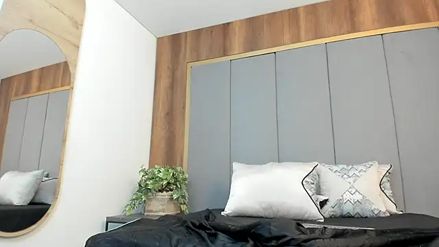 Red_Vel_ webcam stripchat model stream image