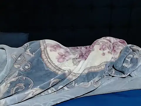 CaramelBootty webcam