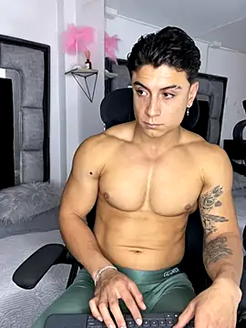 MR_MUSCLE webcam