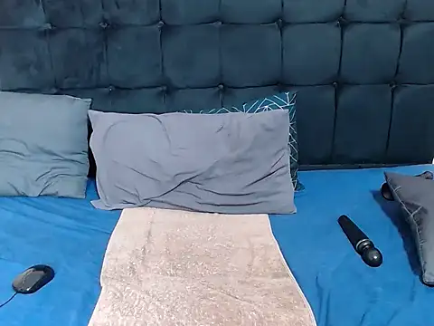 CaramelBootty webcam